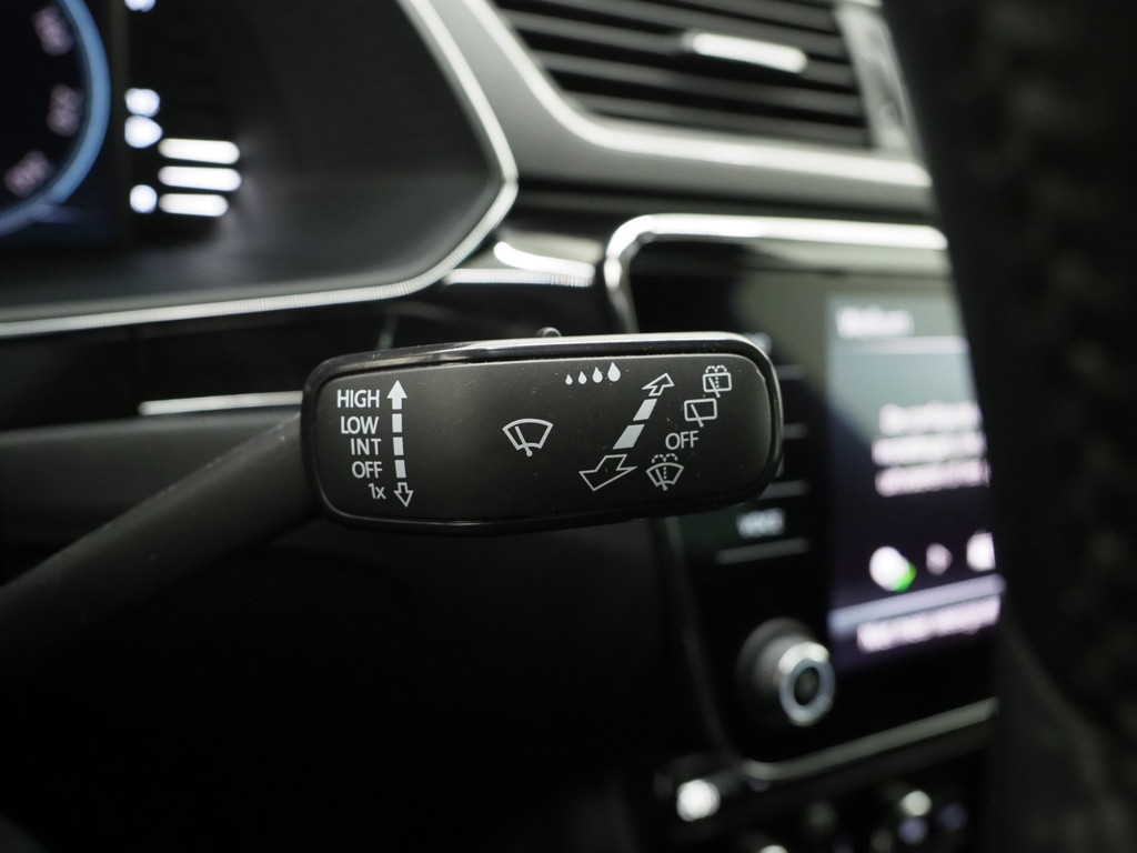 Škoda Superb Combi 1.4 TSI iV Laurin & Klement 67