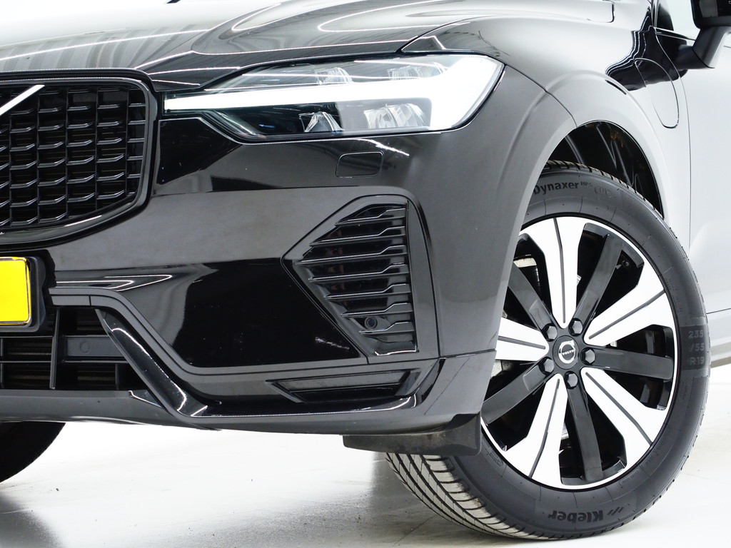 Volvo XC60 2.0 T6 Plug-in Hybrid AWD Plus Dark Long Range 46