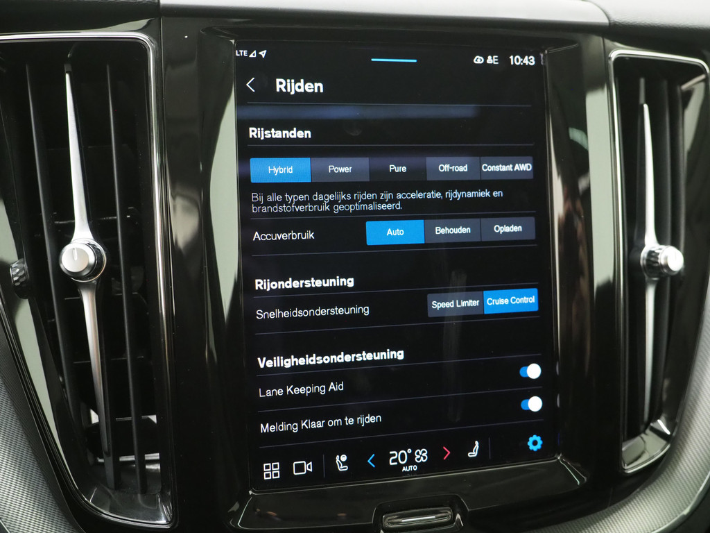 Volvo XC60 2.0 T6 Plug-in Hybrid AWD Plus Dark Long Range 72