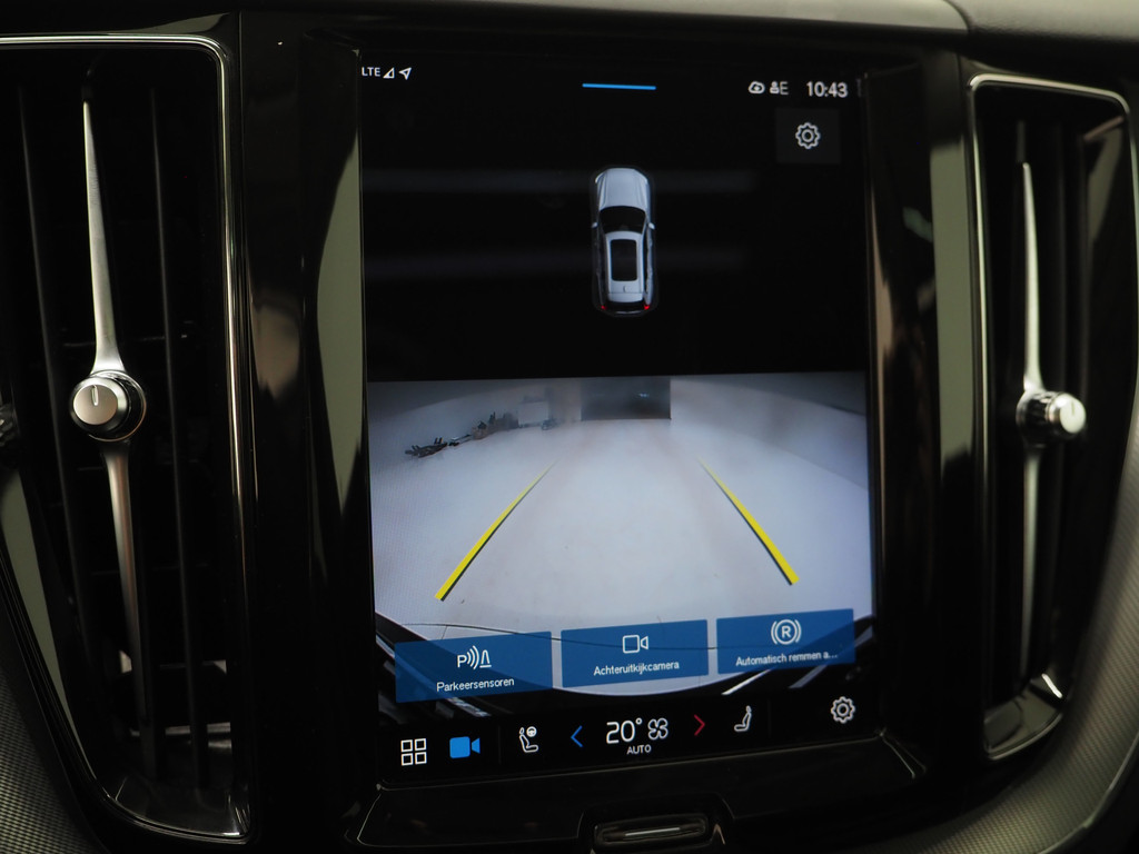 Volvo XC60 2.0 T6 Plug-in Hybrid AWD Plus Dark Long Range 73