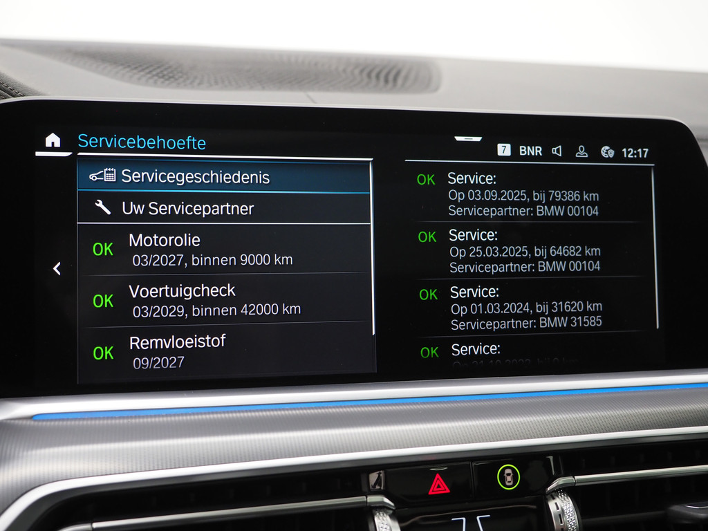 BMW X5 xDrive45e High Executive 29