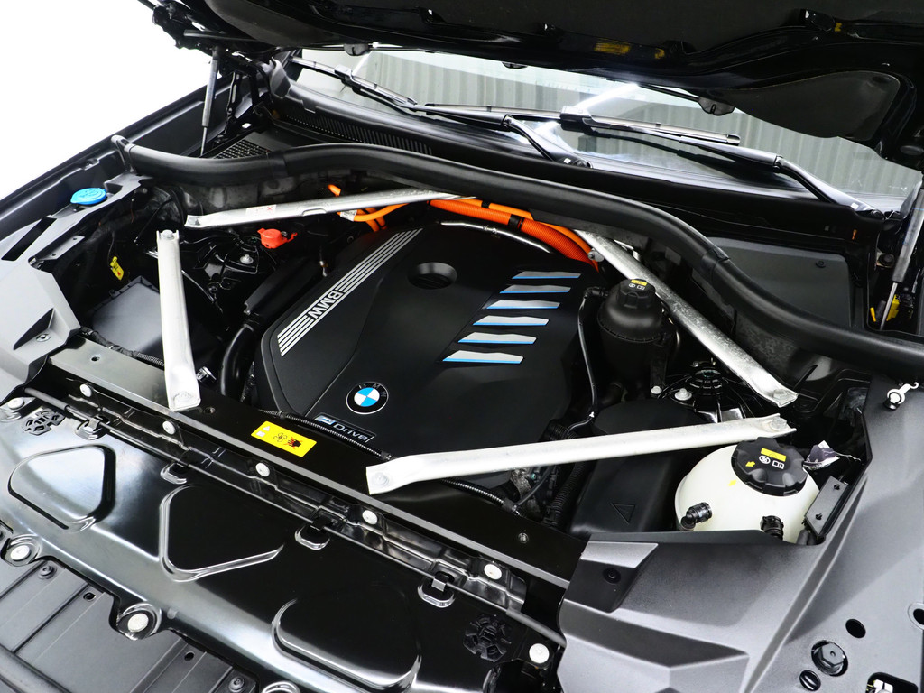 BMW X5 xDrive45e High Executive 6