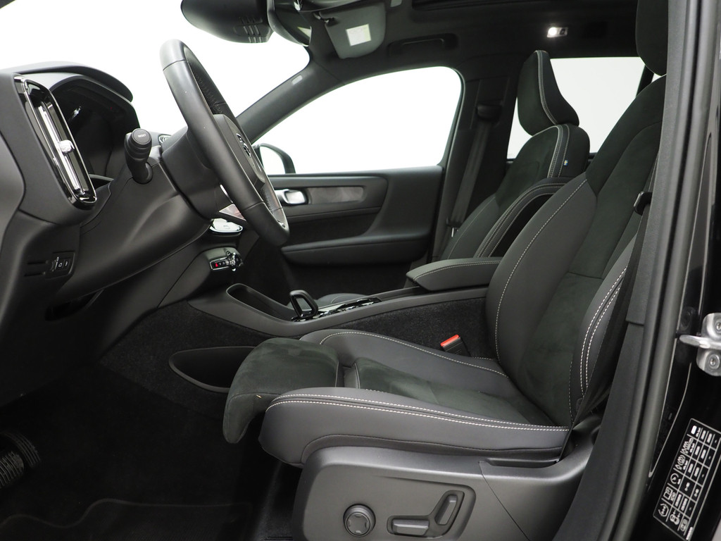 Volvo XC40 1.5 T5 Plug-in hybrid Ultimate Dark 16