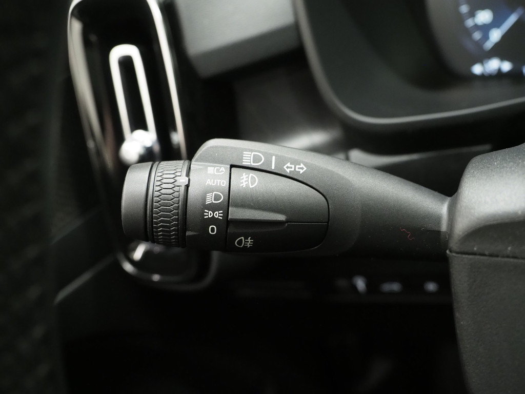 Volvo XC40 1.5 T5 Plug-in hybrid Ultimate Dark 23