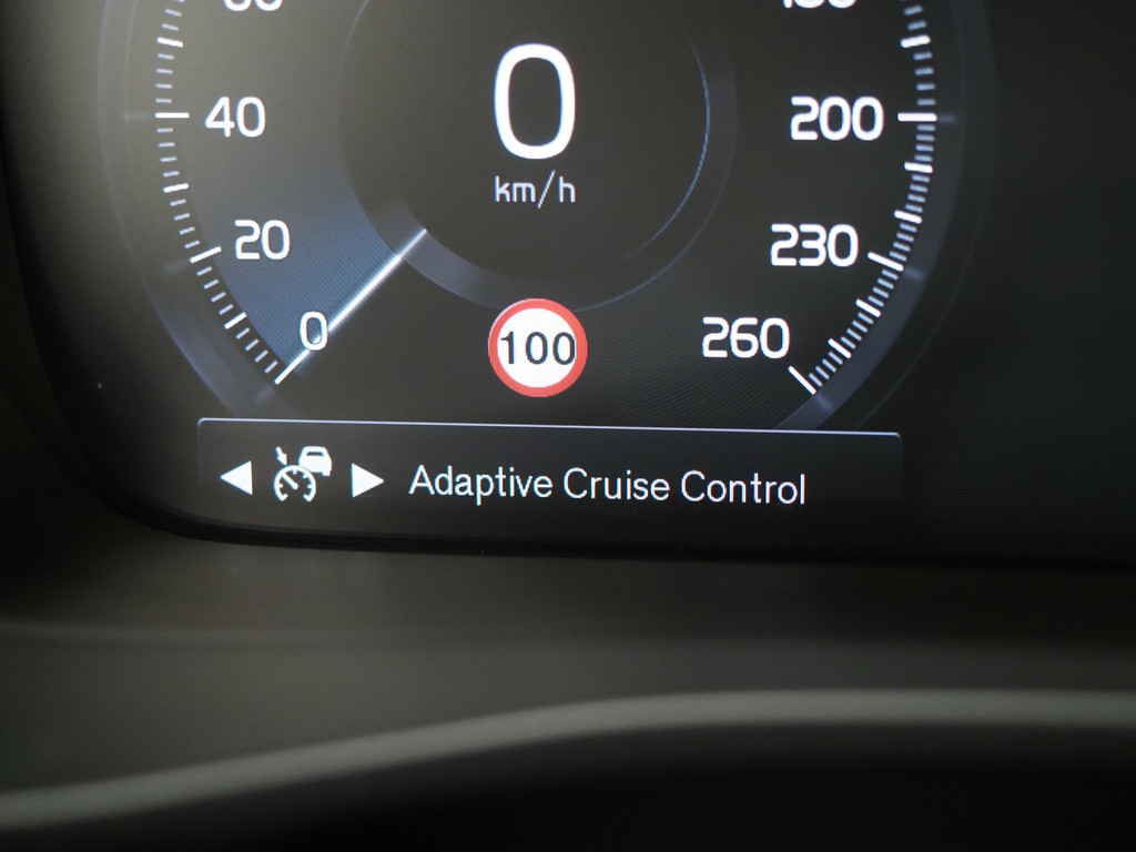 Volvo XC40 1.5 T5 Plug-in hybrid Ultimate Dark 28