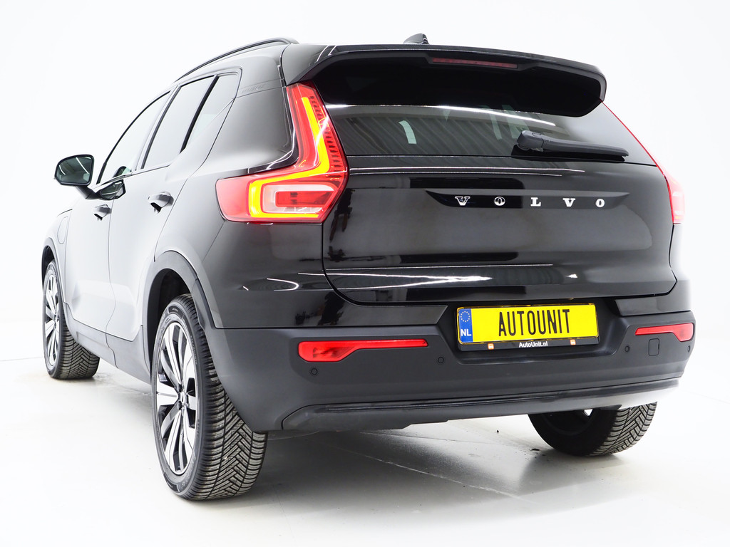Volvo XC40 1.5 T5 Plug-in hybrid Ultimate Dark 46