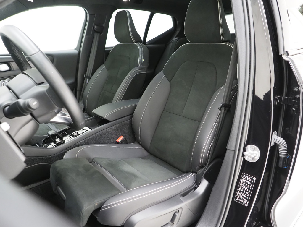 Volvo XC40 1.5 T5 Plug-in hybrid Ultimate Dark 47