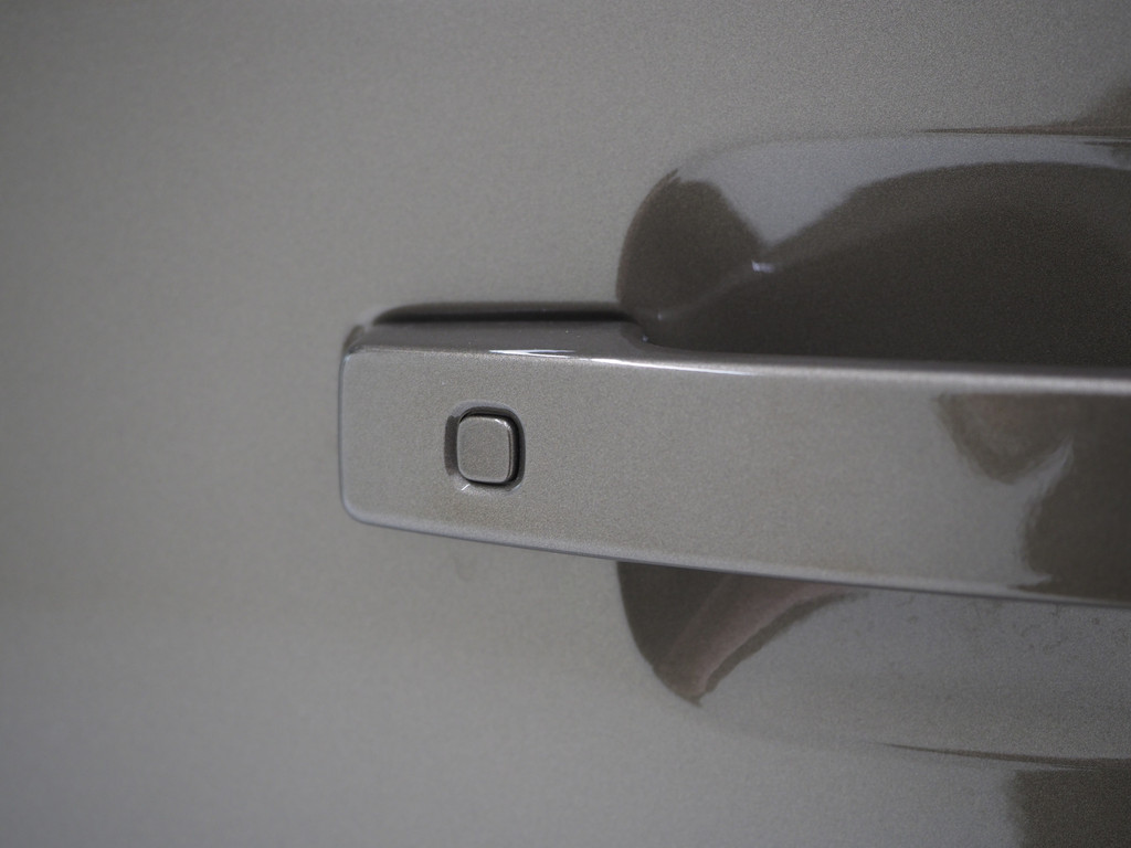 Land Rover Defender 110 2.0 P400e Urban 17