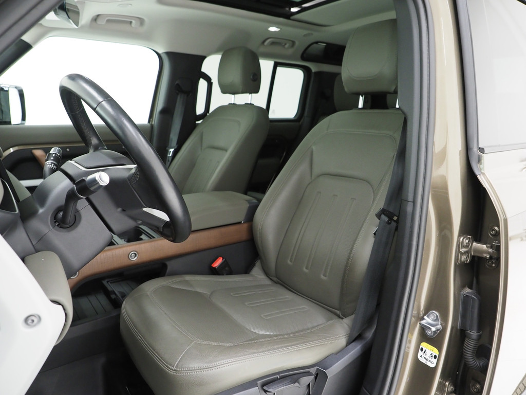 Land Rover Defender 110 2.0 P400e Urban 49