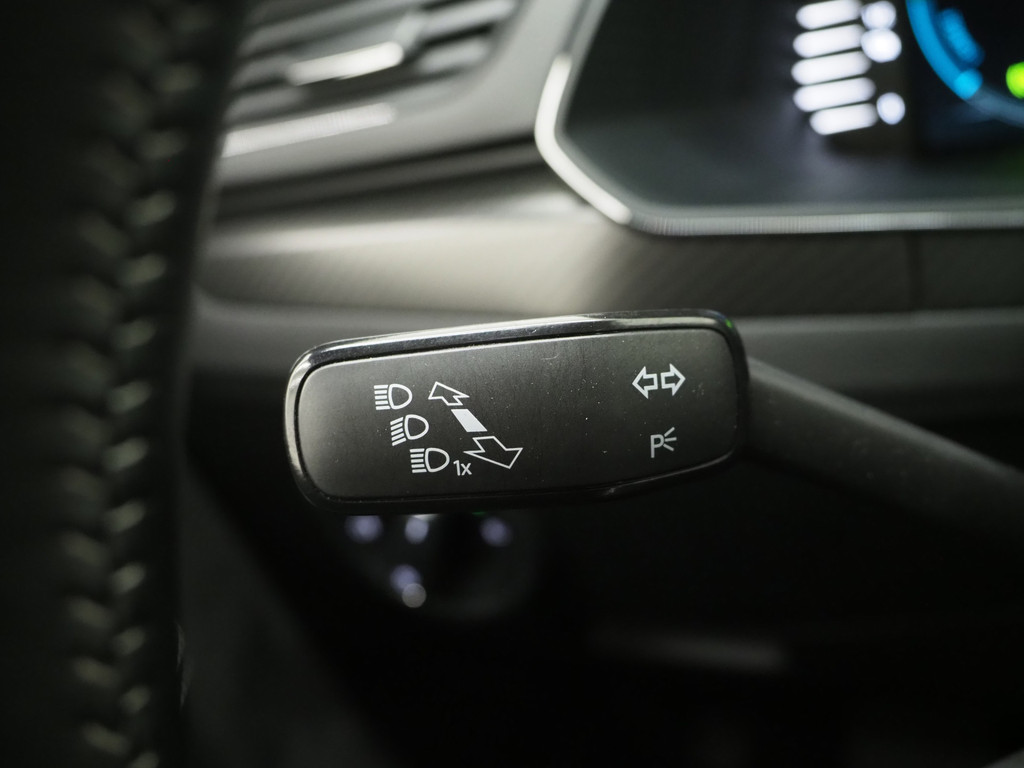 Škoda Superb Combi 1.4 TSI iV Sportline 61