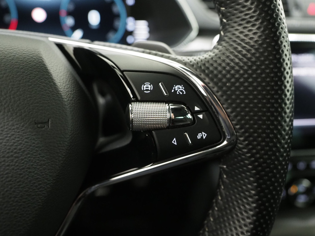 Škoda Superb Combi 1.4 TSI iV Sportline 64