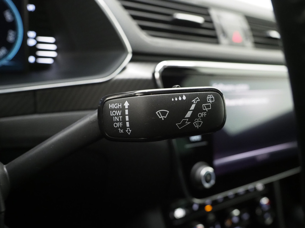 Škoda Superb Combi 1.4 TSI iV Sportline 65