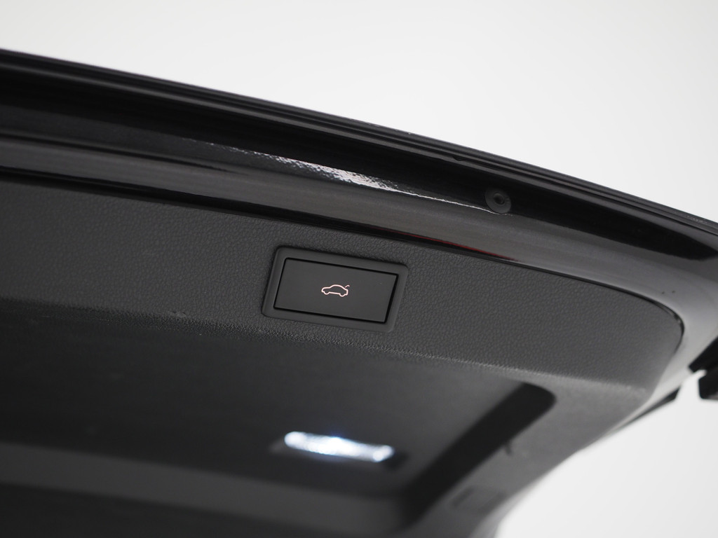 Škoda Superb Combi 1.4 TSI iV Sportline 79