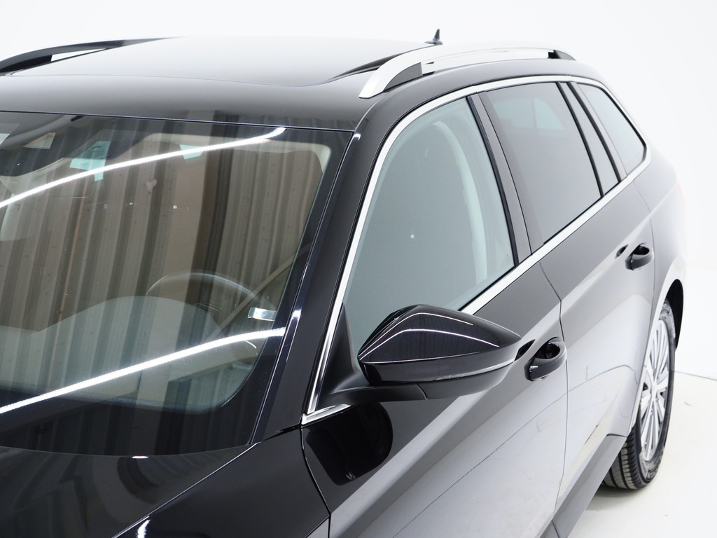 Škoda Superb Combi 1.4 TSI iV 218PK Style 12