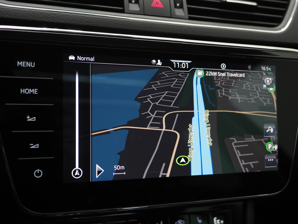 Škoda Superb Combi 1.4 TSI iV 218PK Style 27