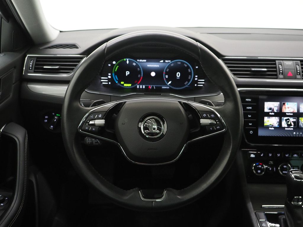 Škoda Superb Combi 1.4 TSI iV 218PK Style 35