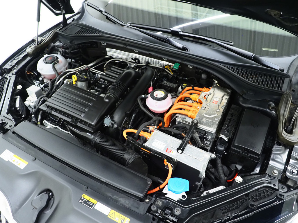 Škoda Superb Combi 1.4 TSI iV 218PK Style 46