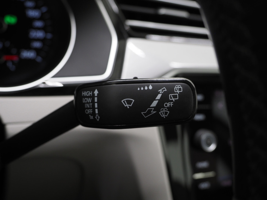 Volkswagen Passat Variant 1.4 TSI PHEV GTE 23