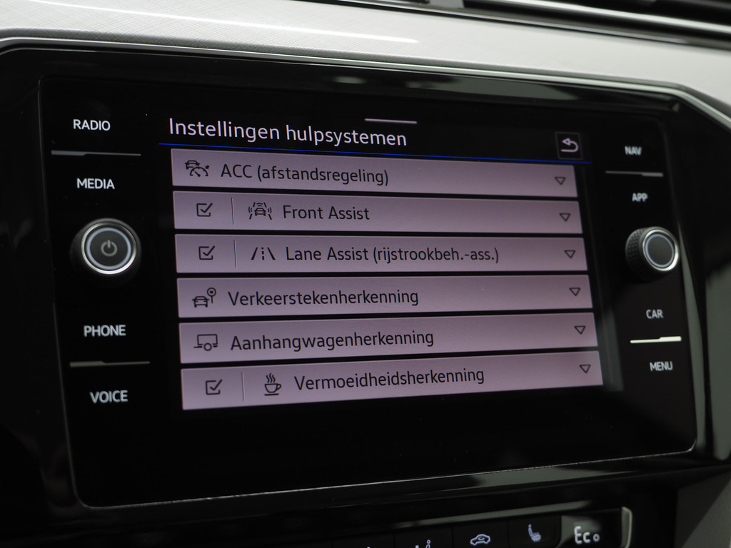 Volkswagen Passat Variant 1.4 TSI PHEV GTE 29