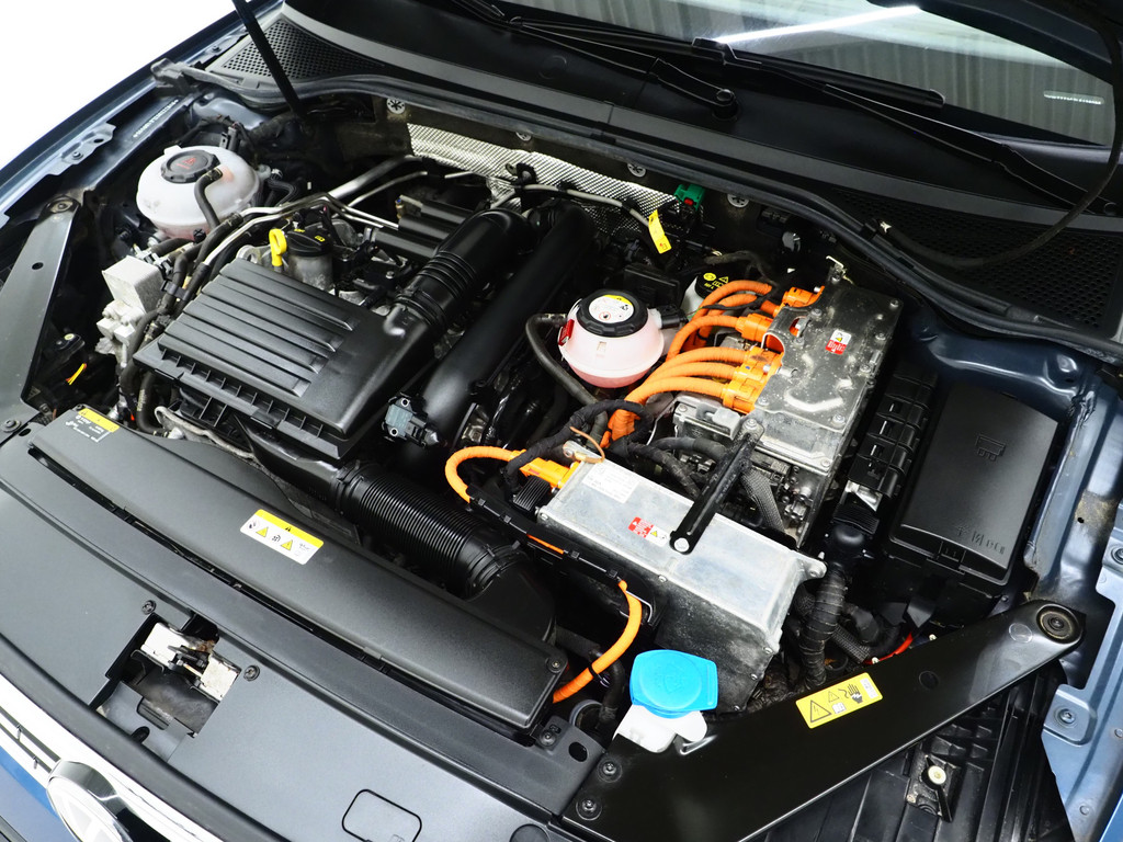 Volkswagen Passat Variant 1.4 TSI PHEV GTE 6