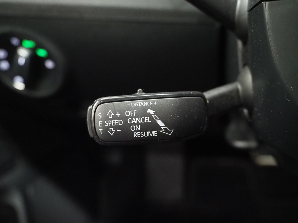 Škoda Superb Combi 1.4 TSI iV Sportline 23