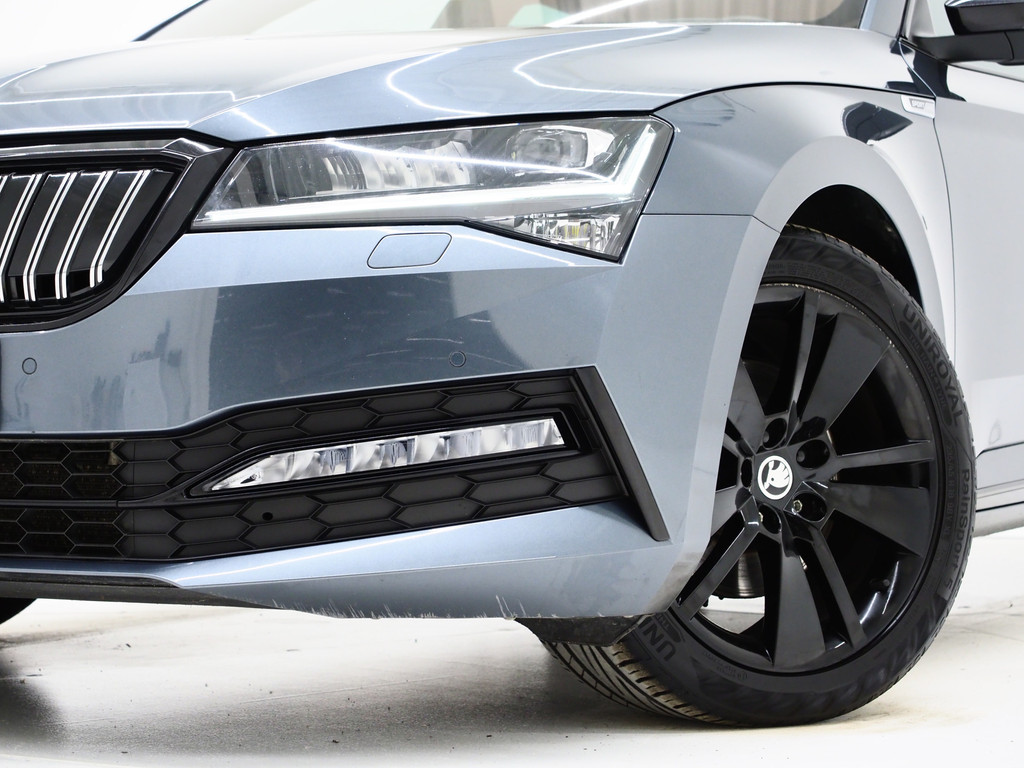 Škoda Superb Combi 1.4 TSI iV Sportline 5