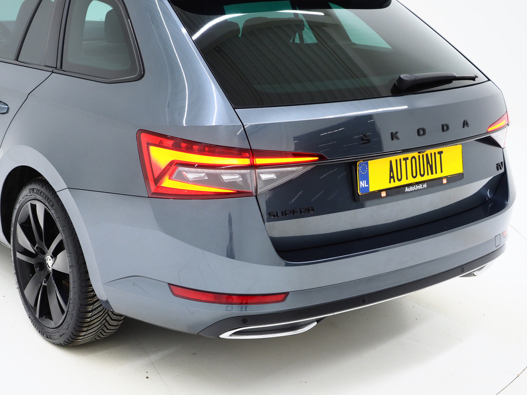 Škoda Superb Combi 1.4 TSI iV Sportline 56