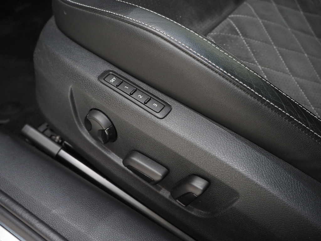 Škoda Superb Combi 1.4 TSI iV Sportline 63