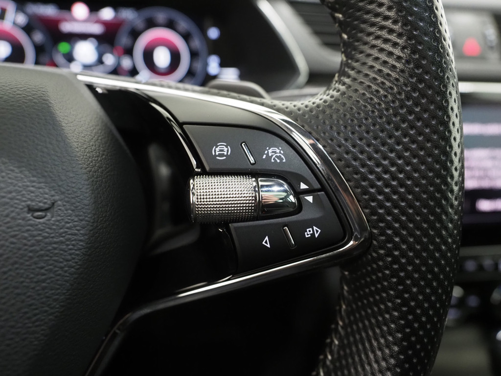 Škoda Superb Combi 1.4 TSI iV Sportline 68