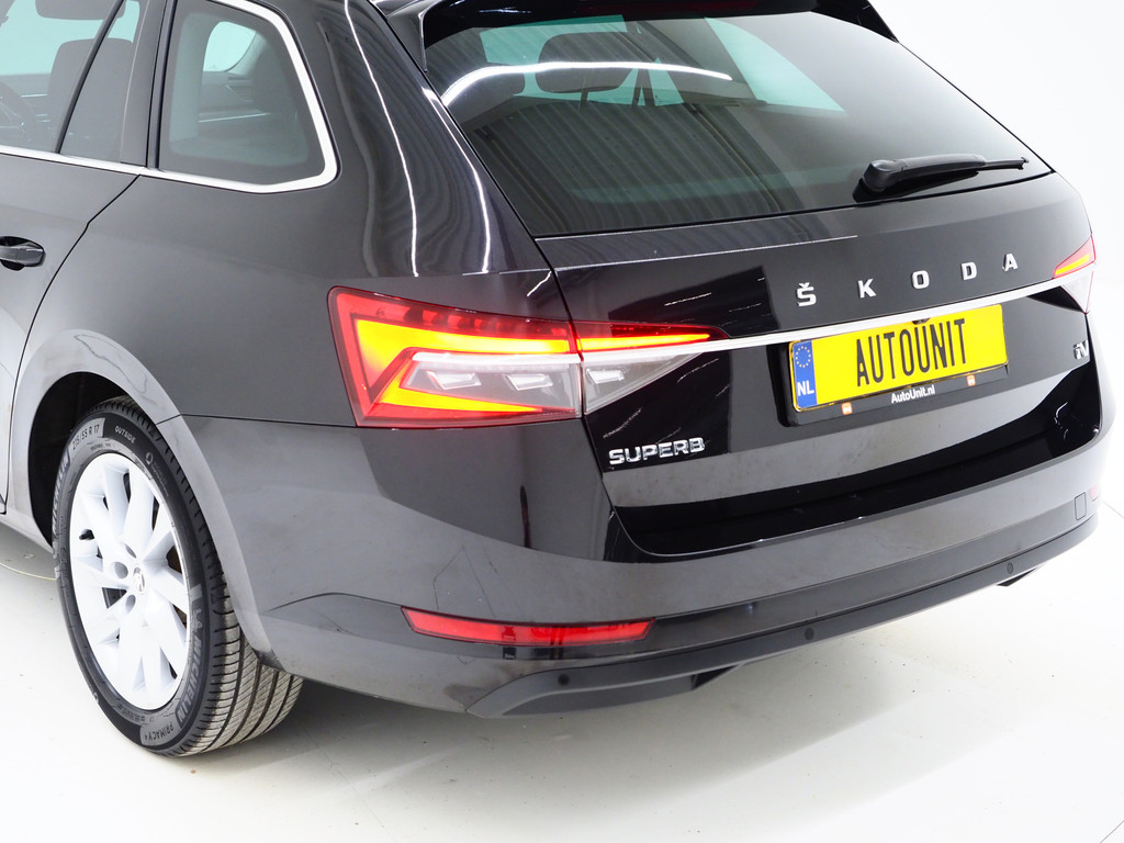 Škoda Superb Combi 1.4 TSI iV 218PK Style 13