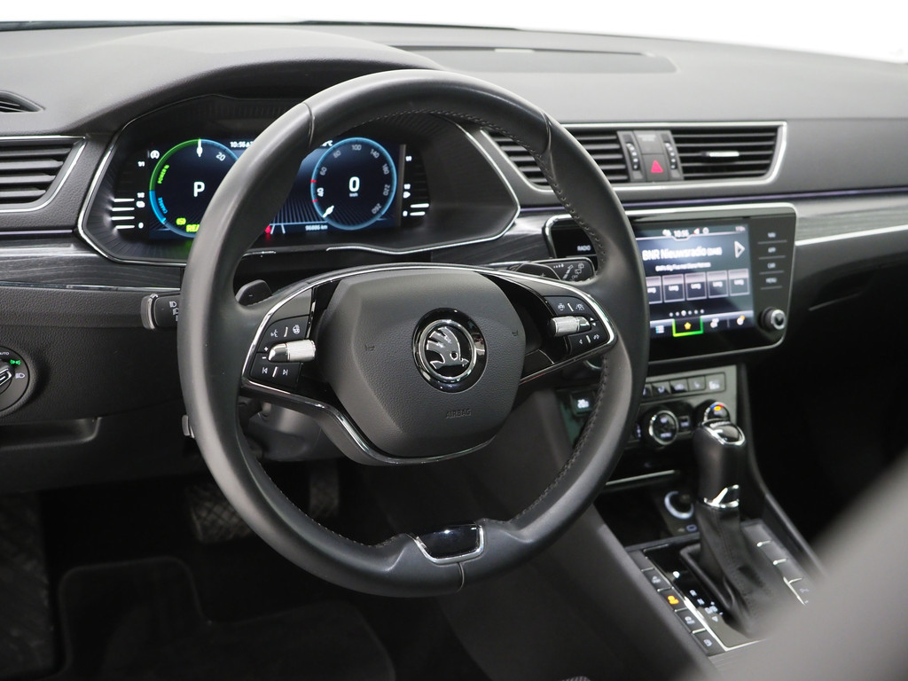 Škoda Superb Combi 1.4 TSI iV 218PK Style 16