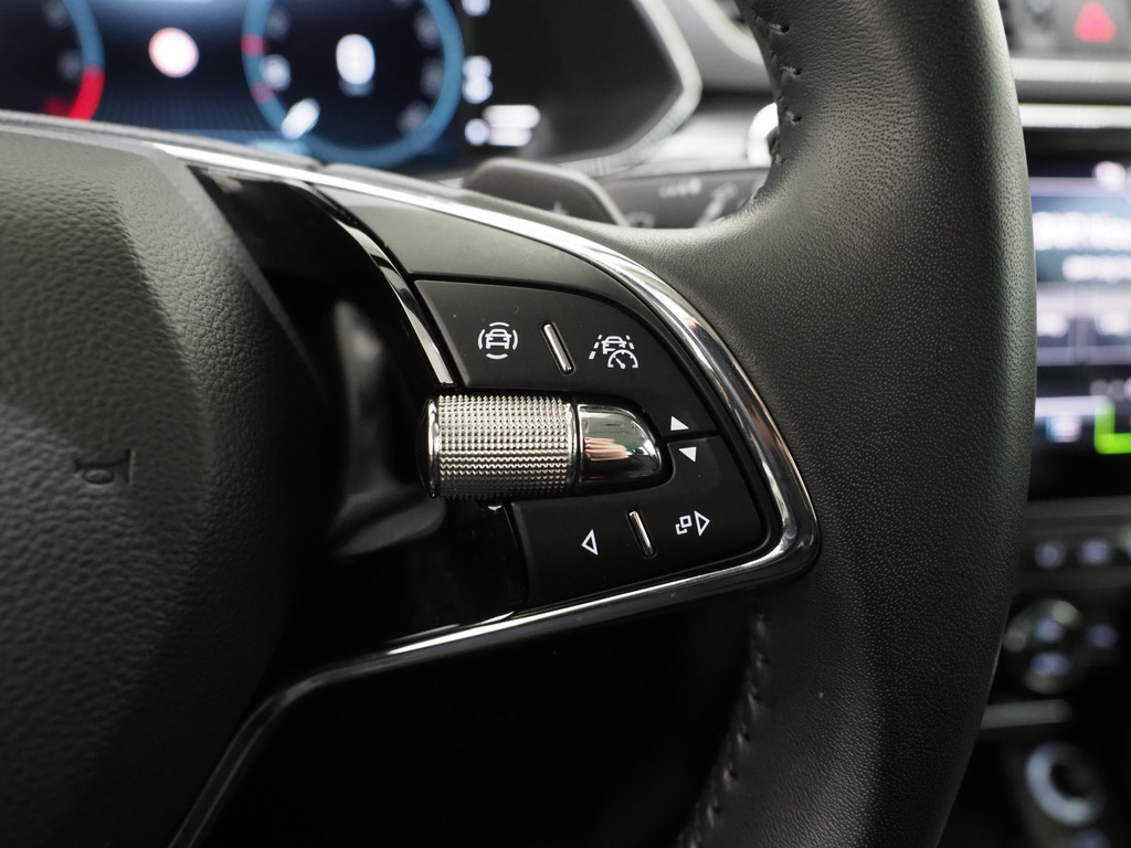 Škoda Superb Combi 1.4 TSI iV 218PK Style 24