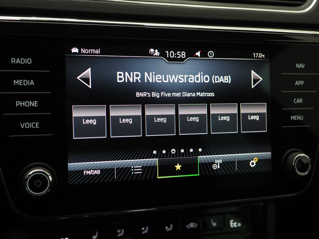 Škoda Superb Combi 1.4 TSI iV 218PK Style 27