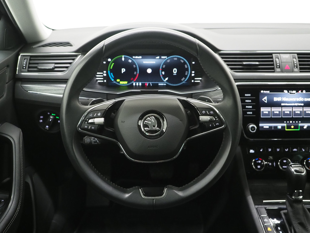 Škoda Superb Combi 1.4 TSI iV 218PK Style 38