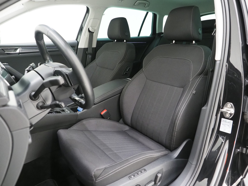 Škoda Superb Combi 1.4 TSI iV 218PK Style 47