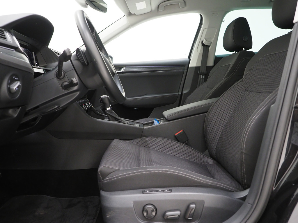 Škoda Superb Combi 1.4 TSI iV 218PK Style 59