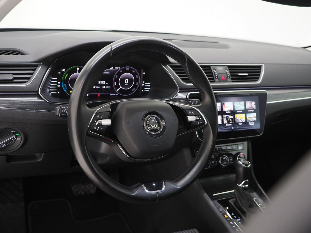 Škoda Superb Combi 1.4 TSI iV 218PK 17