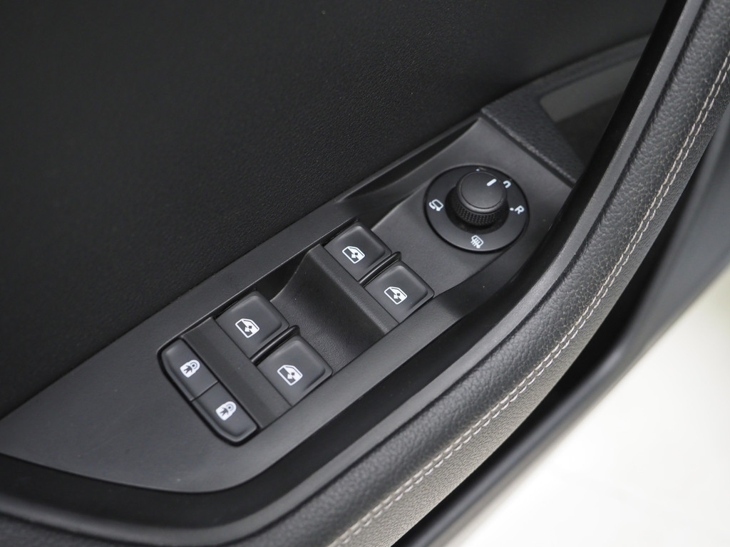 Škoda Superb Combi 1.4 TSI iV 218PK 18