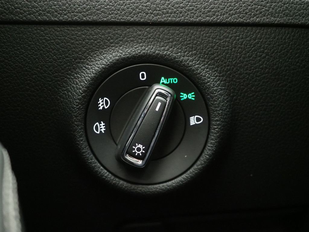 Škoda Superb Combi 1.4 TSI iV 218PK 20