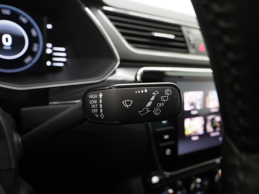 Škoda Superb Combi 1.4 TSI iV 218PK 24