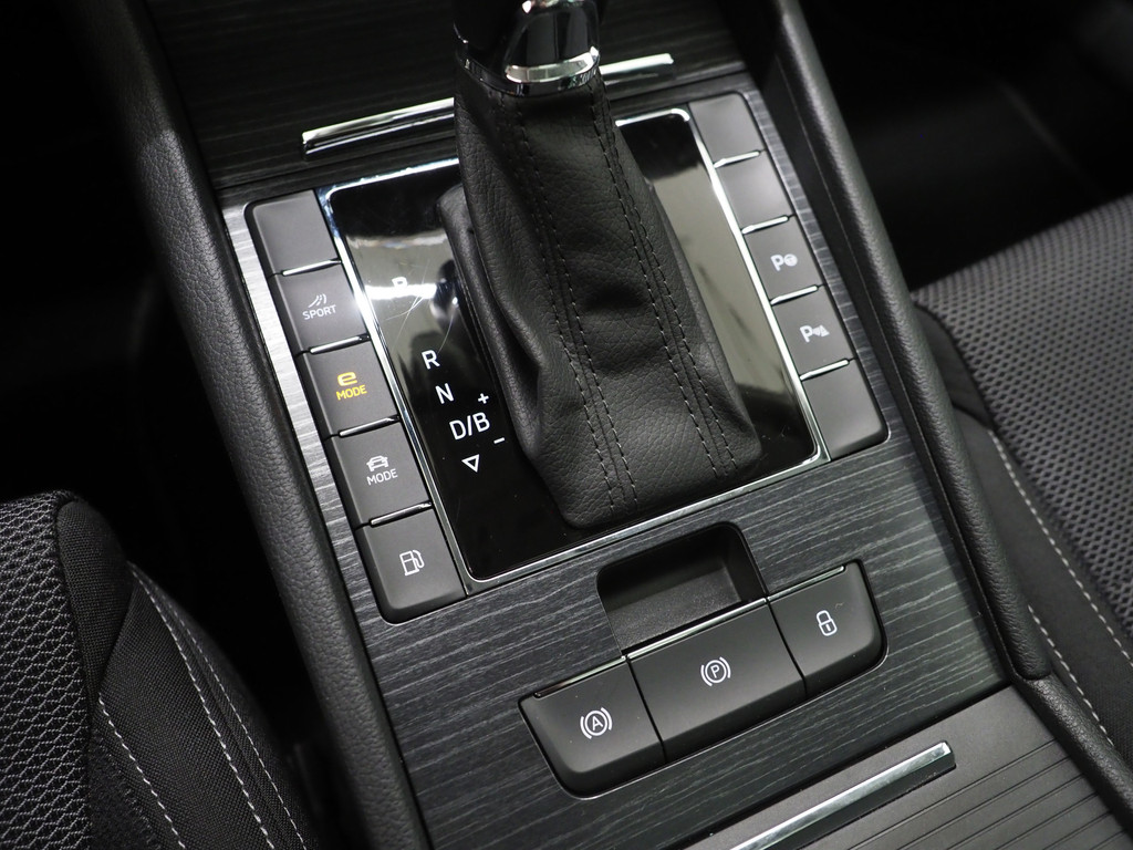 Škoda Superb Combi 1.4 TSI iV 218PK 73