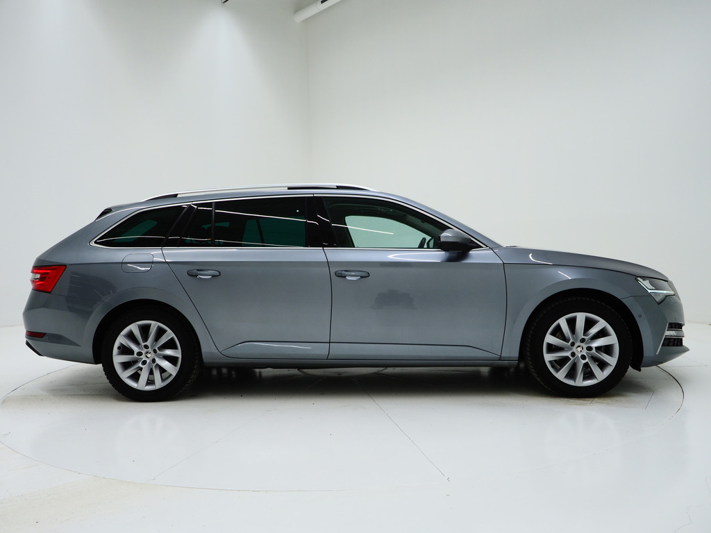 Škoda Superb Combi 1.4 TSI iV 218PK 9