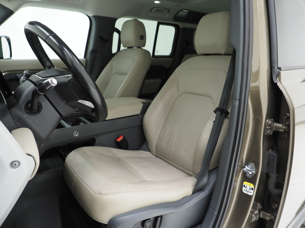 Land Rover Defender 110 2.0 P400e SE 44