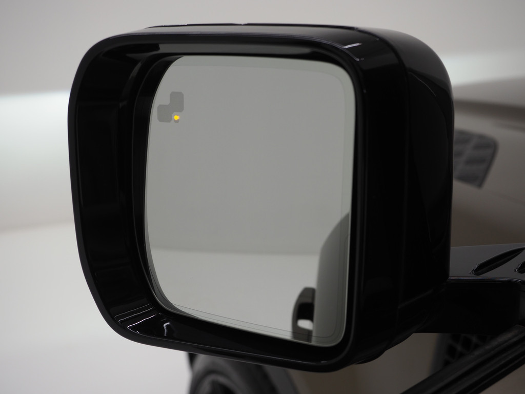 Land Rover Defender 110 2.0 P400e SE 56