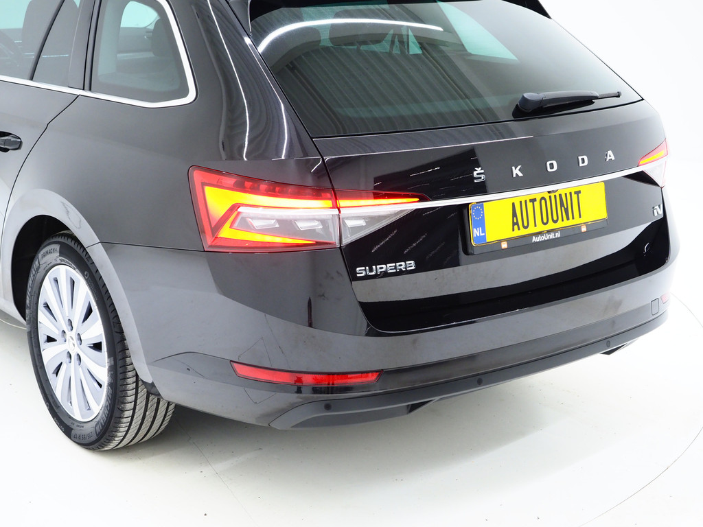 Škoda Superb Combi 1.4 TSI iV 218PK Style 13