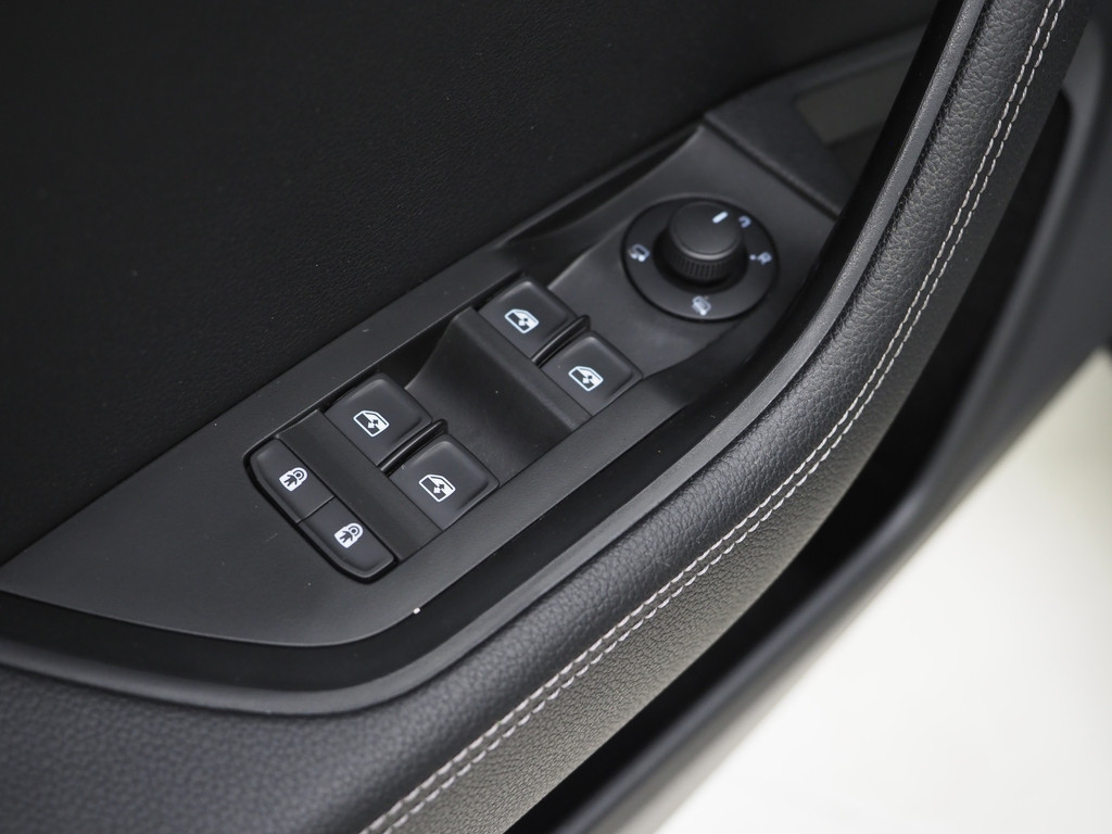 Škoda Superb Combi 1.4 TSI iV 218PK Style 18