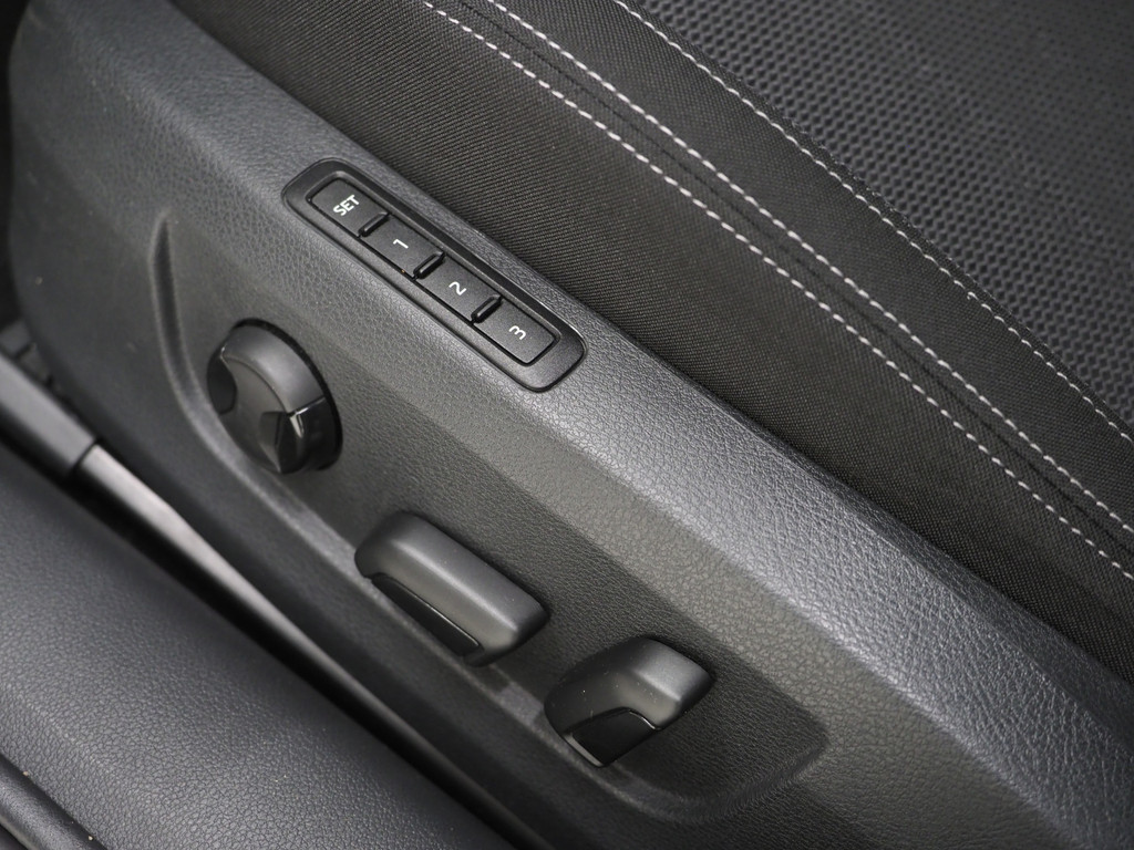 Škoda Superb Combi 1.4 TSI iV 218PK Style 19