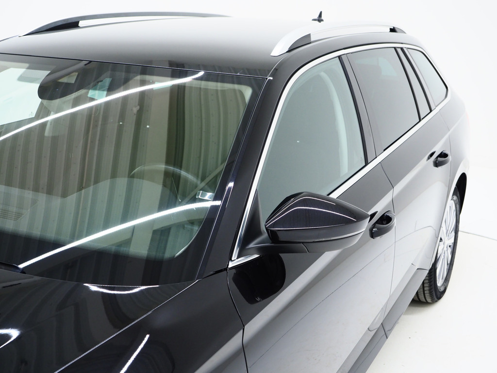 Škoda Superb Combi 1.4 TSI iV 218PK Style 55