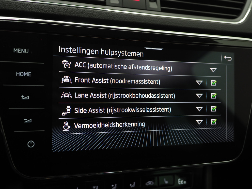 Škoda Superb Combi 1.4 TSI iV 218PK Style 74