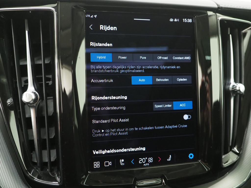 Volvo XC60 2.0 T6 Plug-in hybrid AWD Ultimate Dark Long Range 34